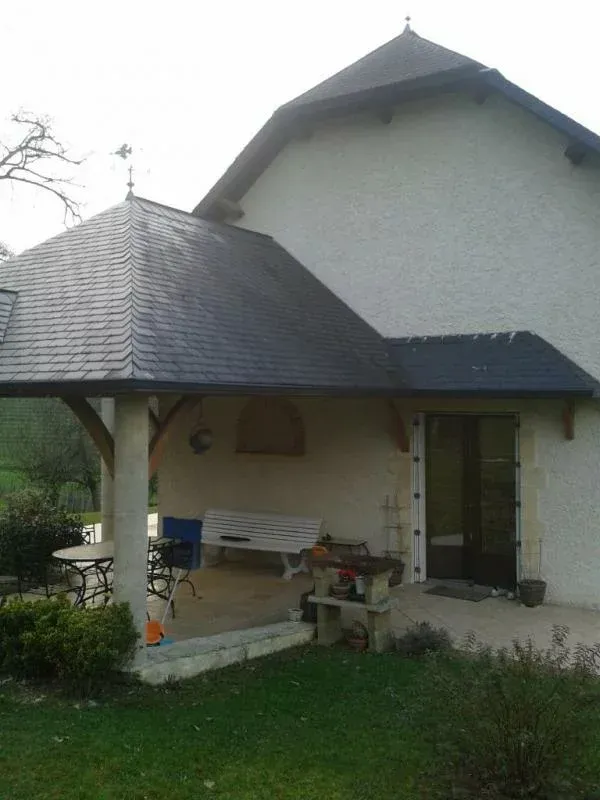 Volet en bois à Lagor